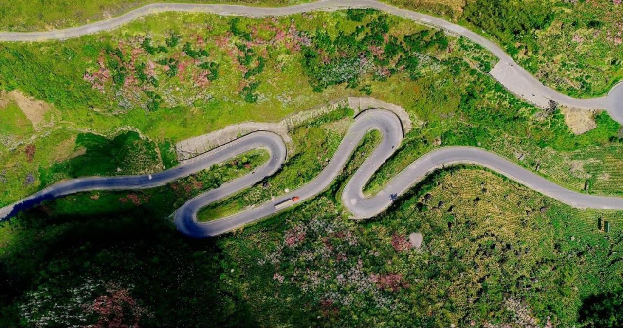 Sun Ha Giang Hotel-Tours-Motorbike Rental Zewnętrze zdjęcie